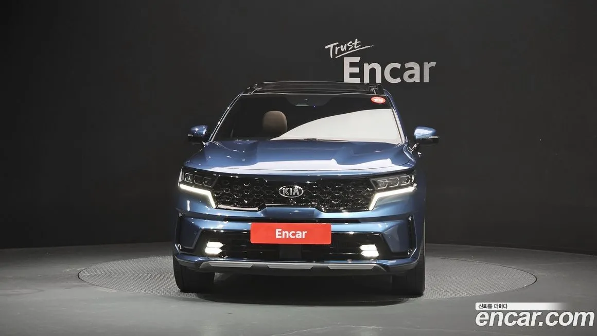 Kia Sorento — фото 7
