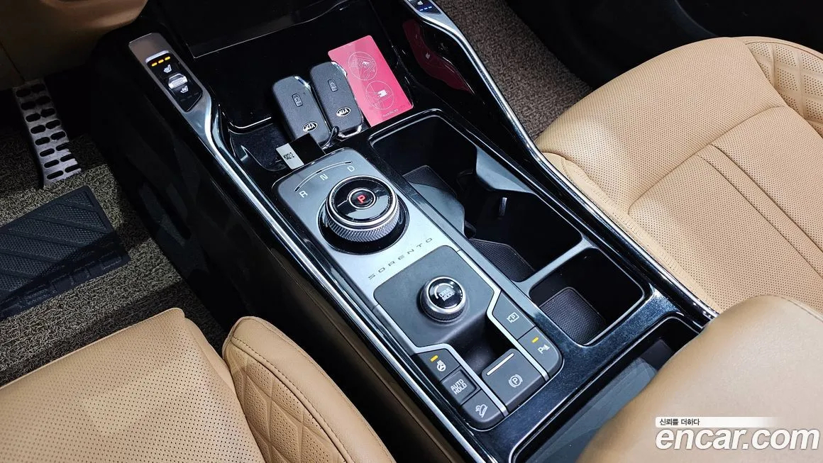 Kia Sorento — фото 8