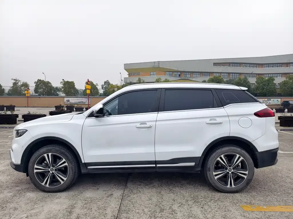 Geely Boyue 2022 из CN, фото 9
