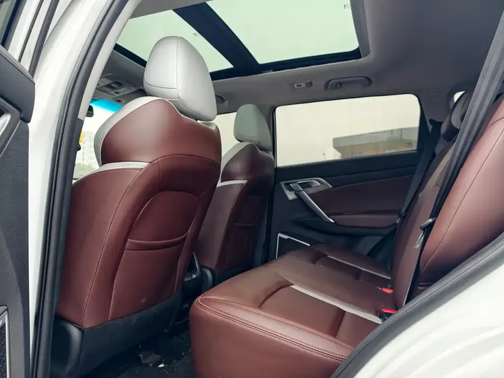 Geely Boyue 2022 из CN, фото 2