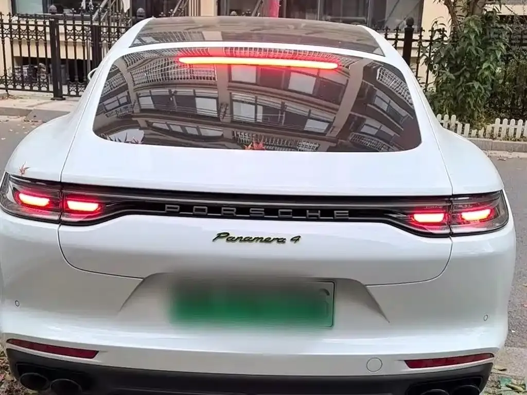 Porsche Panamera Hybrid 2022 из CN, фото 8