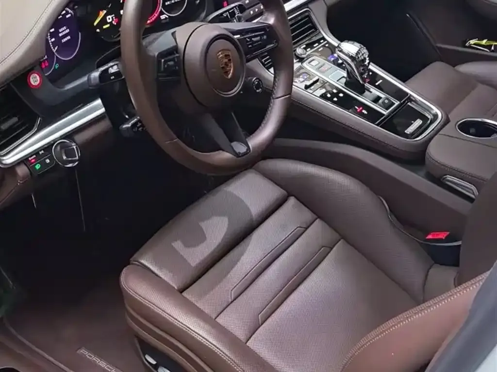 Porsche Panamera Hybrid 2022 из CN, фото 7