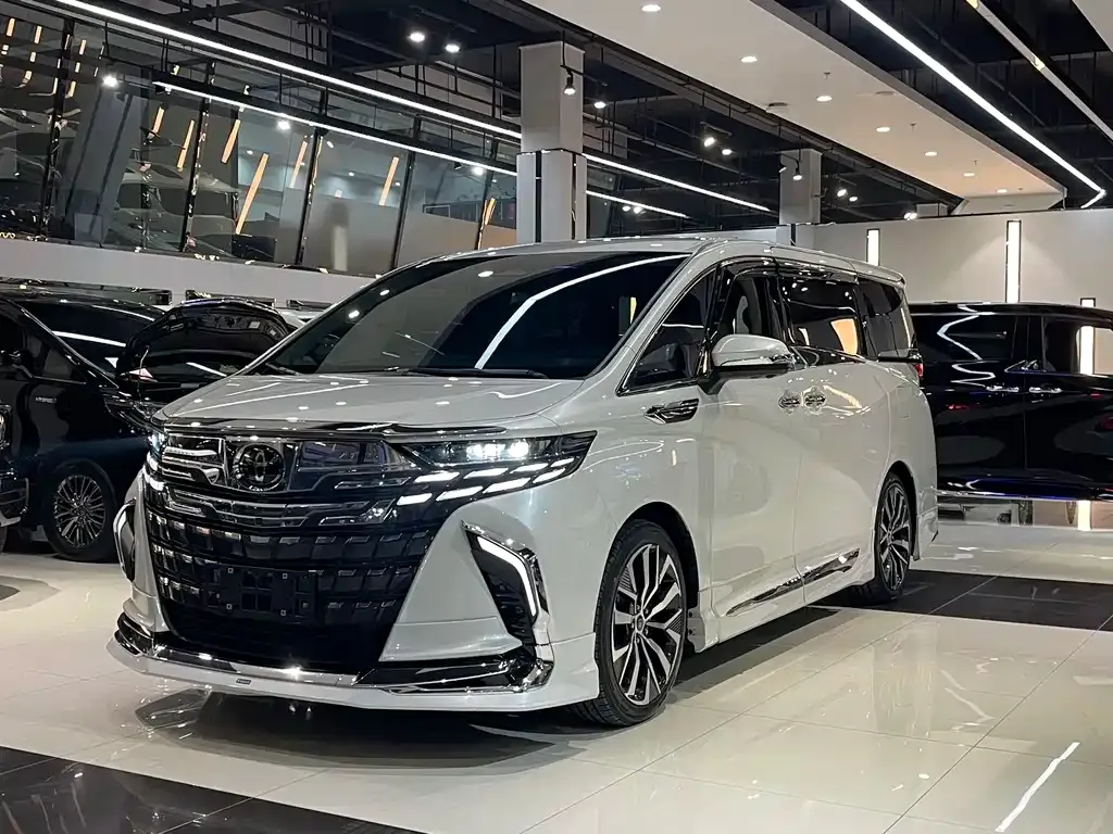 Toyota Alphard 2024 из CN, фото 1