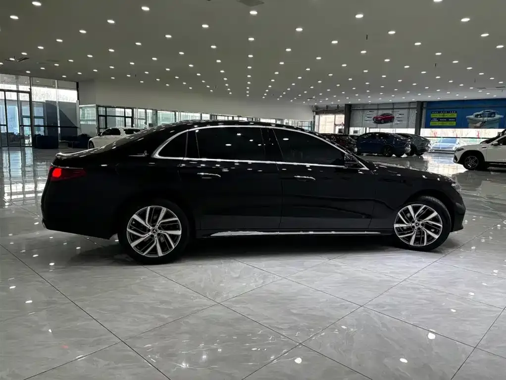 Mercedes-Benz E-Class 2025 из CN, фото 4