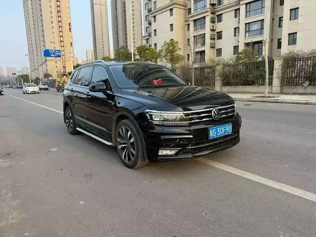 Volkswagen Tiguan L 2021 из CN, фото 8