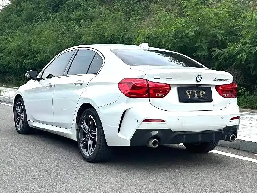 BMW 1 Series 2023 из CN, фото 6