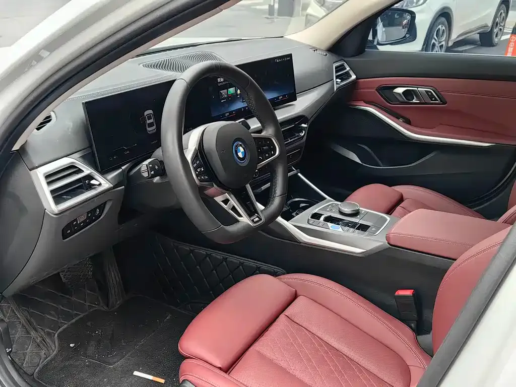 BMW i3 2025 из CN, фото 3