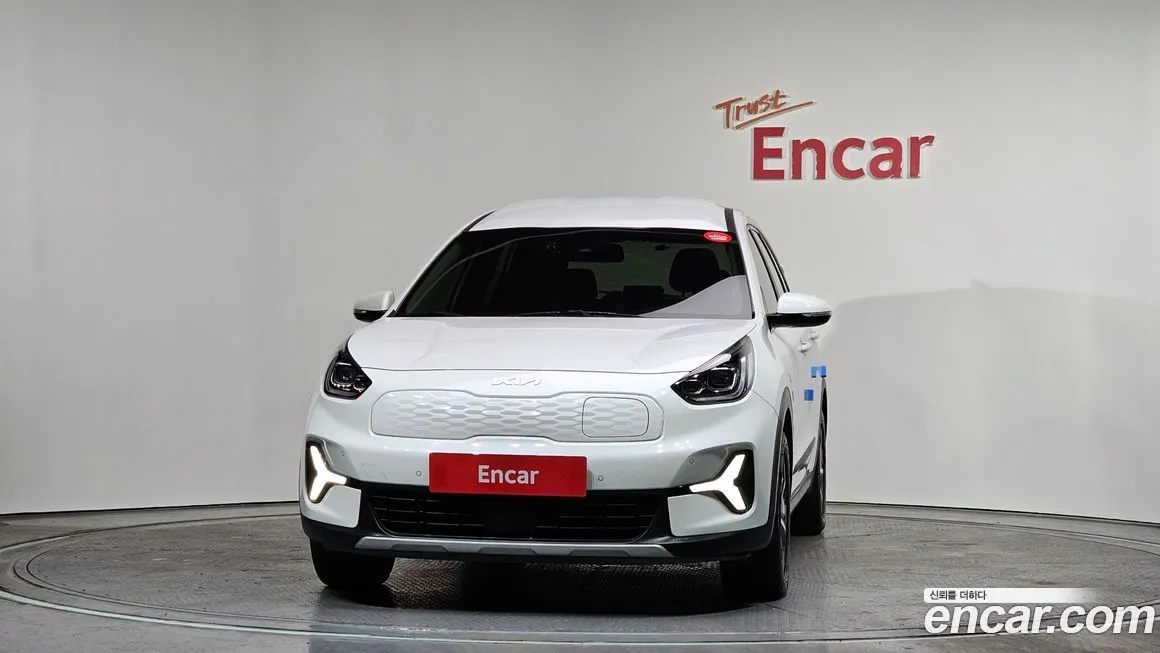 Kia Niro — фото 5