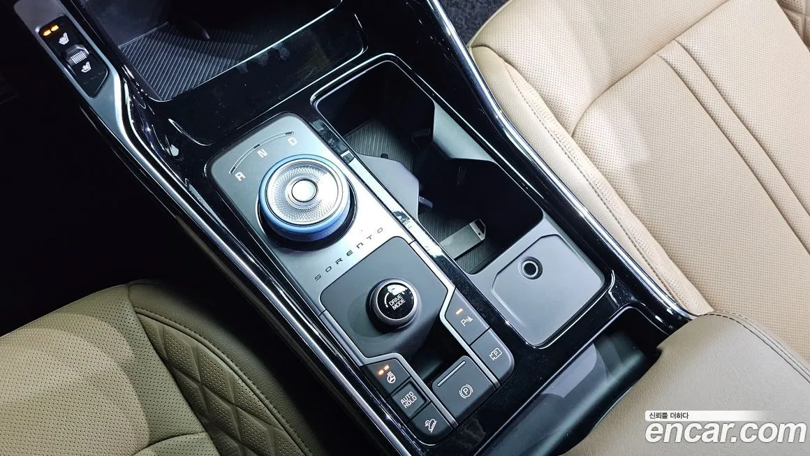 Kia Sorento — фото 10