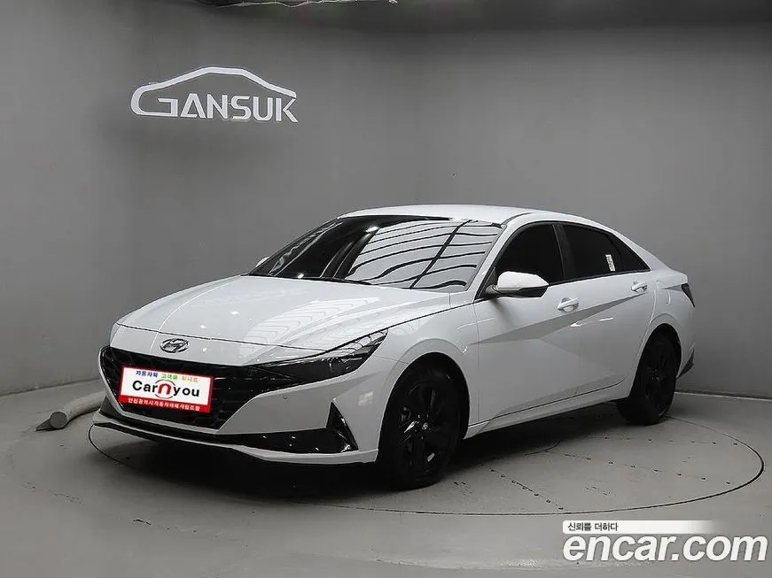 Hyundai AVANTE — фото 1