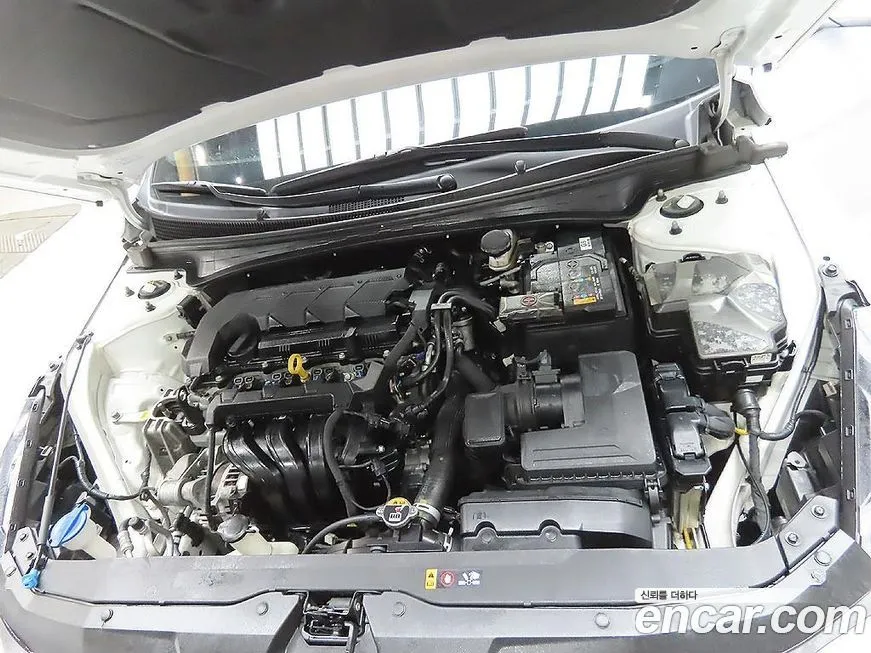 Hyundai AVANTE — фото 10