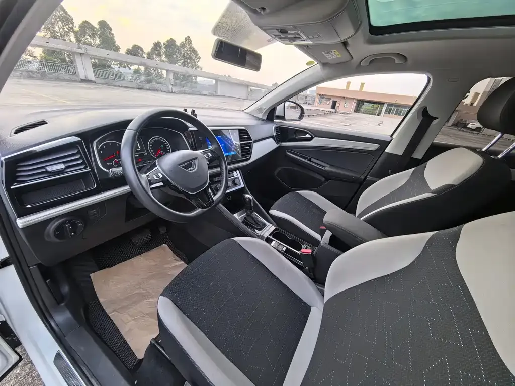 Jetta VS7 2023 из CN, фото 2