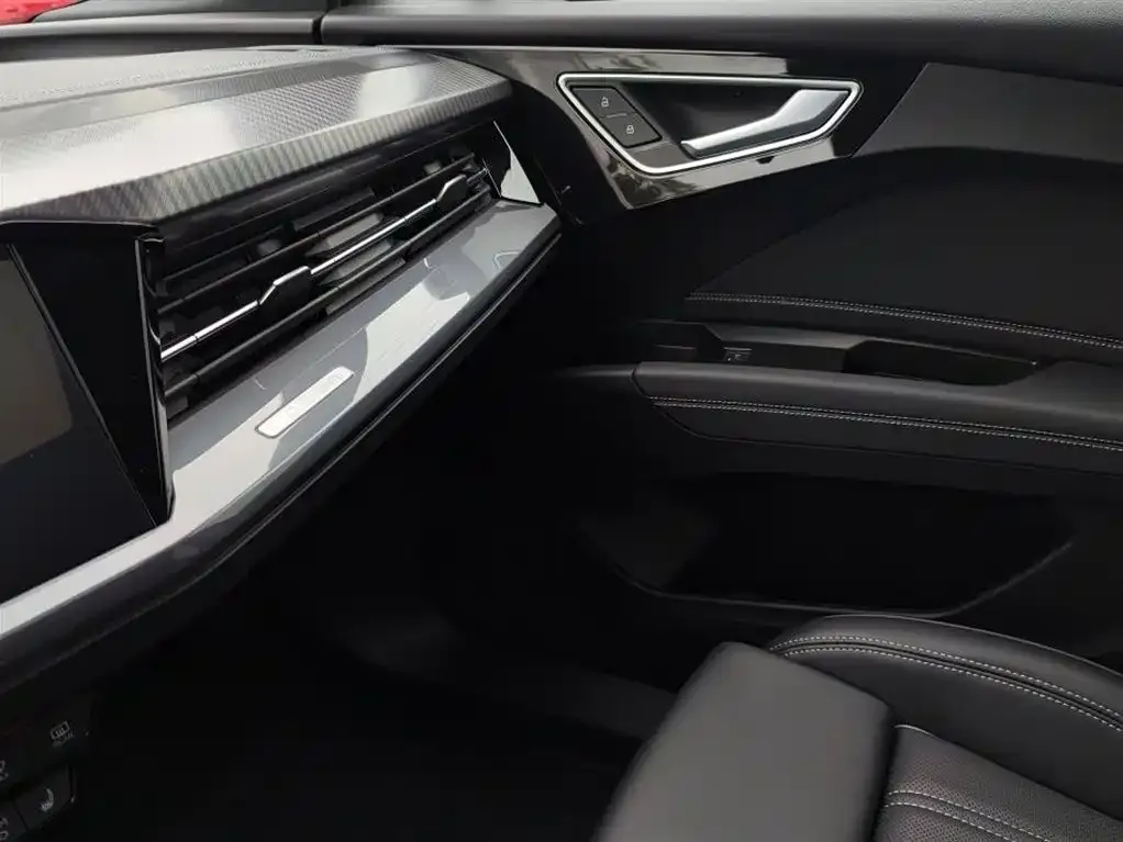 Audi Q4 e-tron 2024 из CN, фото 2