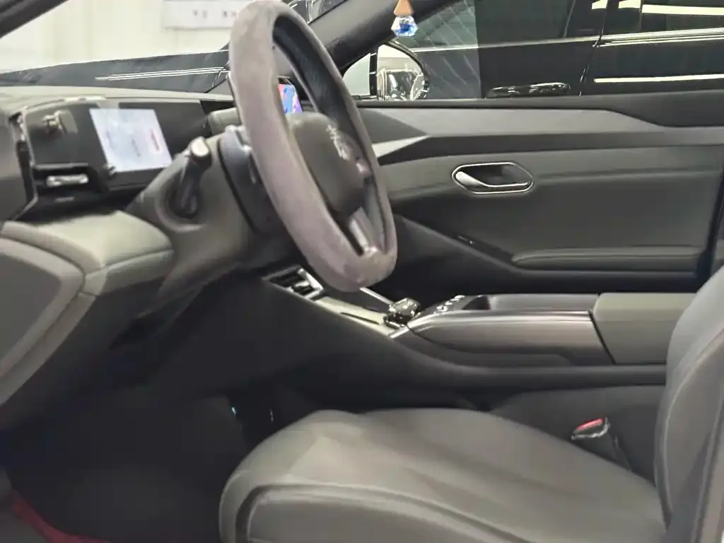 BYD Qin L 2025 из CN, фото 5