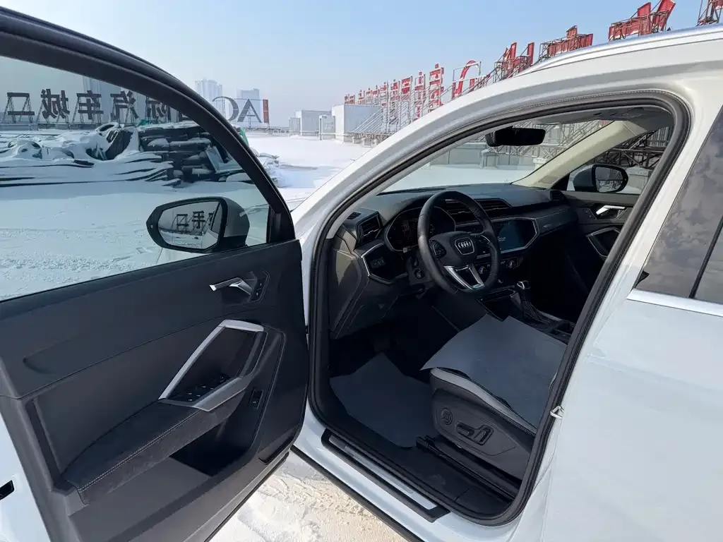 Audi Q3 2021 из CN, фото 5