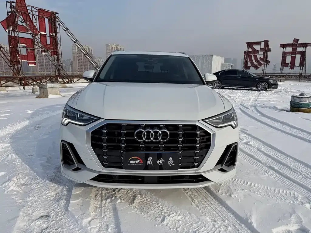 Audi Q3 2021 из CN, фото 3