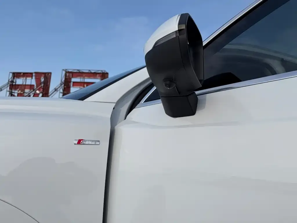 Audi Q3 2021 из CN, фото 7