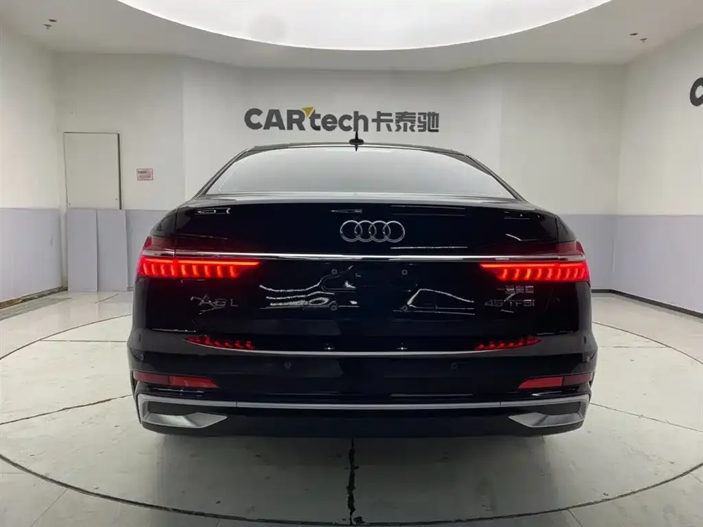 Audi A6L — фото 7