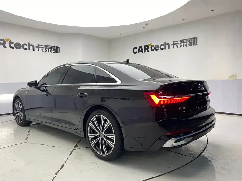Audi A6L — фото 6