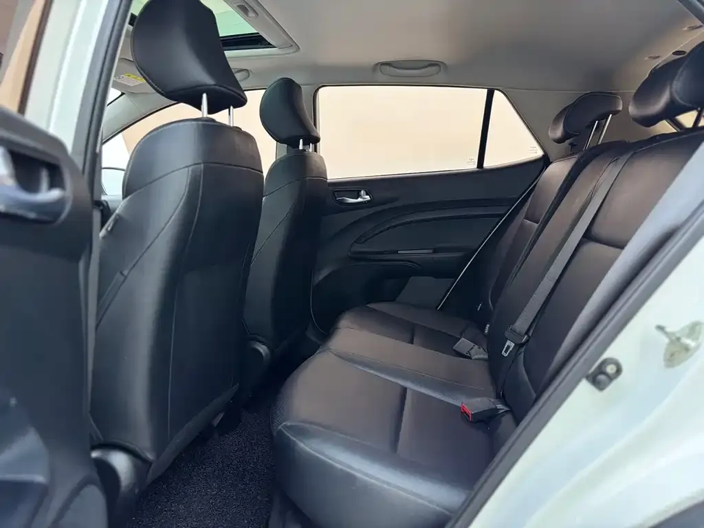 Kia KX1 2022 из CN, фото 2