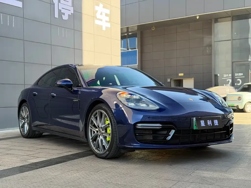 Porsche Panamera Hybrid — фото 10
