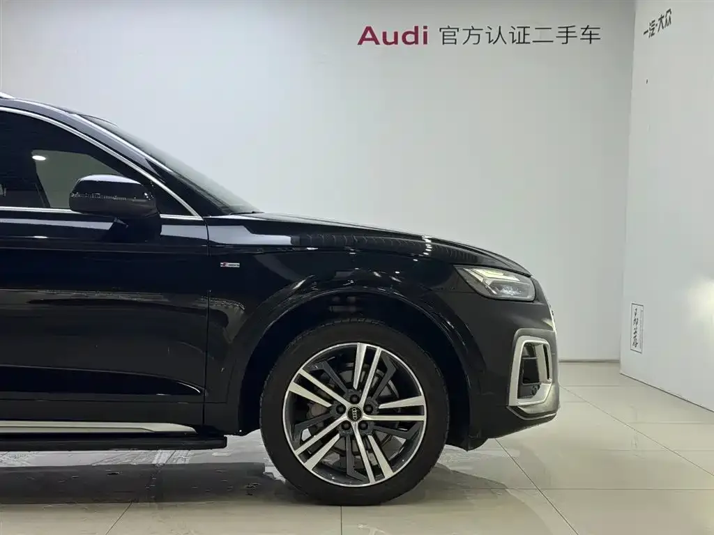 Audi Q5L 2023 из CN, фото 2