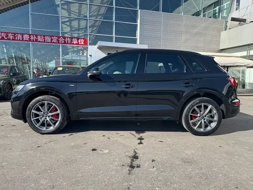 Audi Q5L 2025 из CN, фото 5