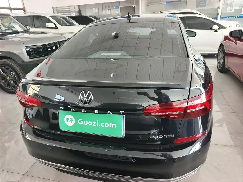 Volkswagen Passat — фото 3