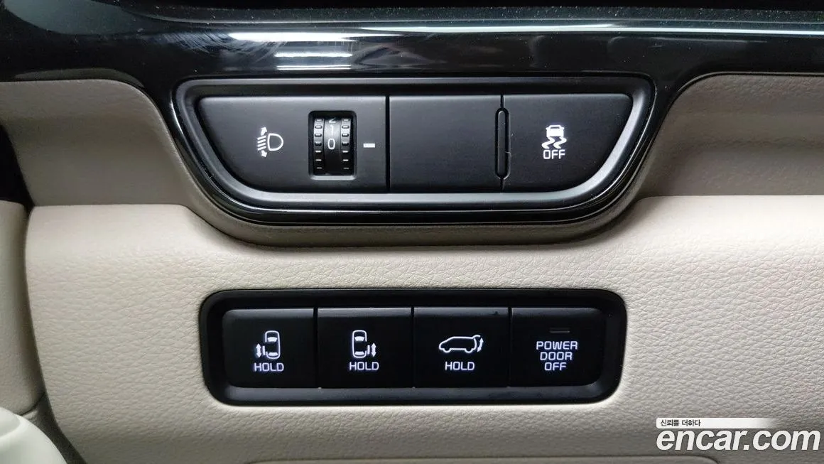 Kia Carnival — фото 10