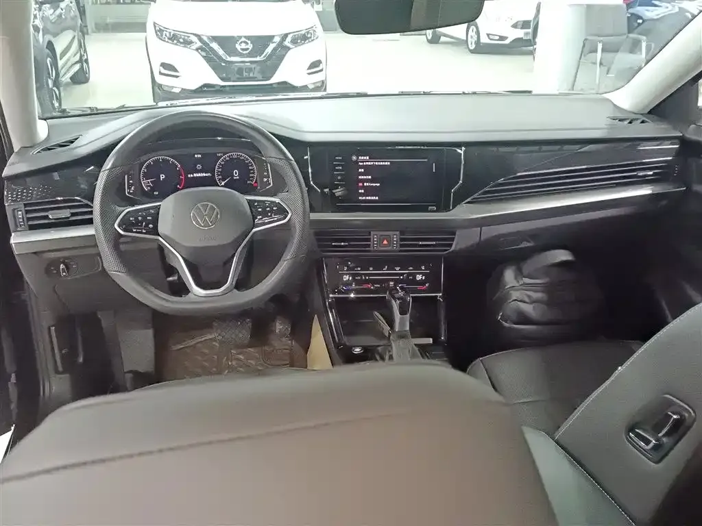 Volkswagen Passat 2024 из CN, фото 3