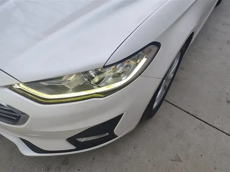 Ford Mondeo 2022 из CN, фото 9