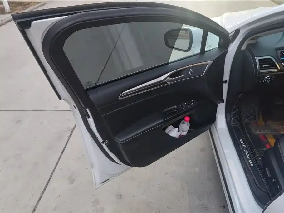 Ford Mondeo 2022 из CN, фото 4