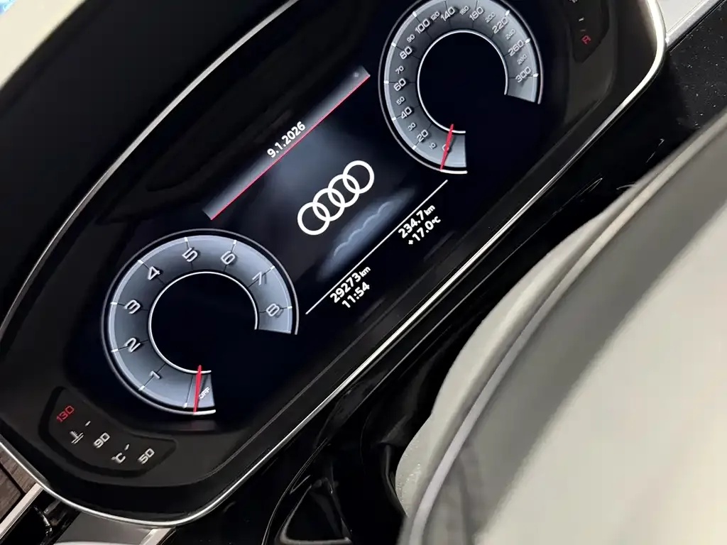 Audi A8 — фото 4