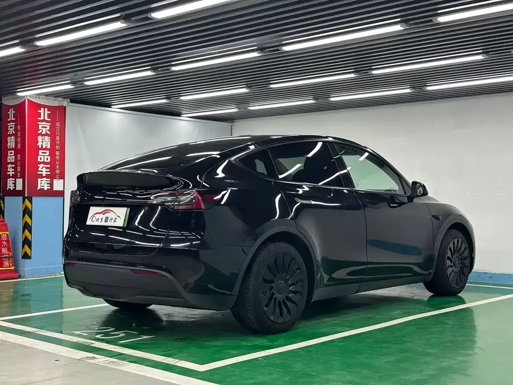 Tesla Model Y 2023 из CN, фото 9