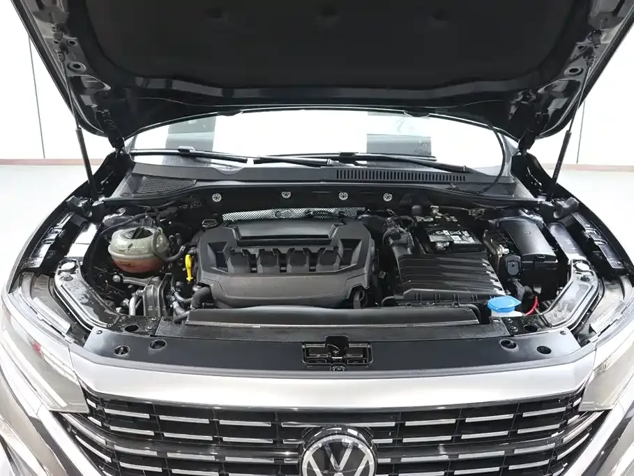 Volkswagen Passat — фото 9