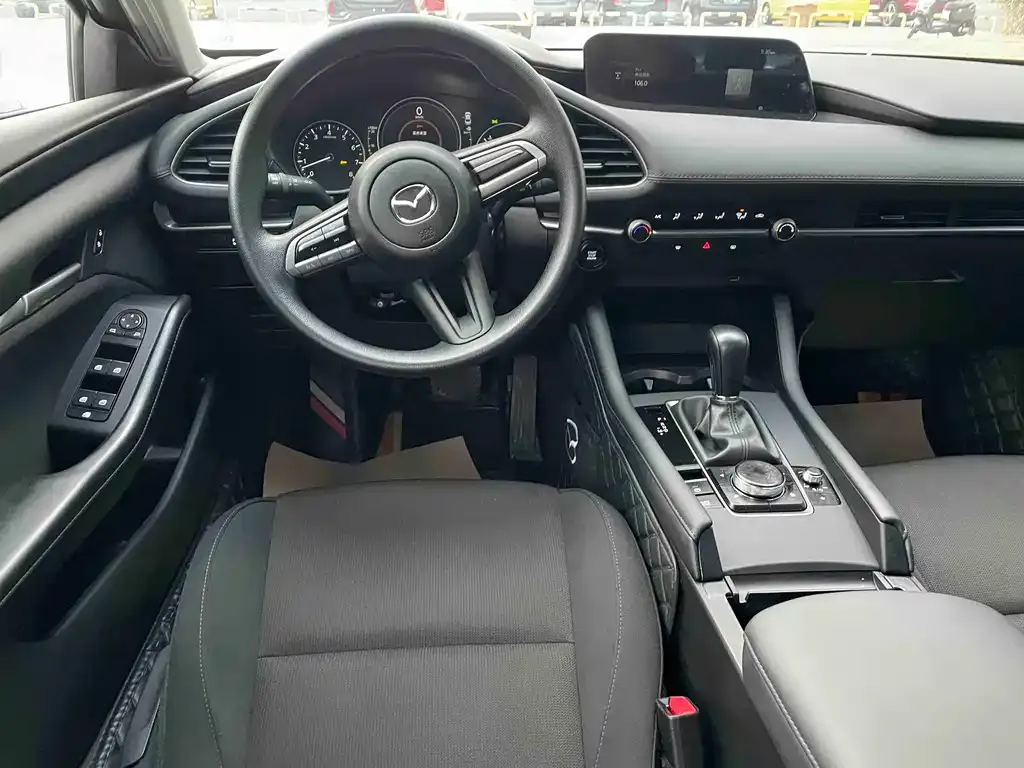 Mazda 3 Axela 2023 из CN, фото 10