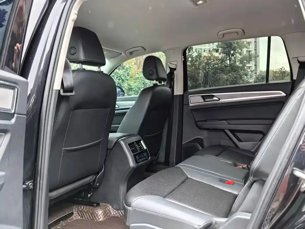 Volkswagen Teramont 2021 из CN, фото 2