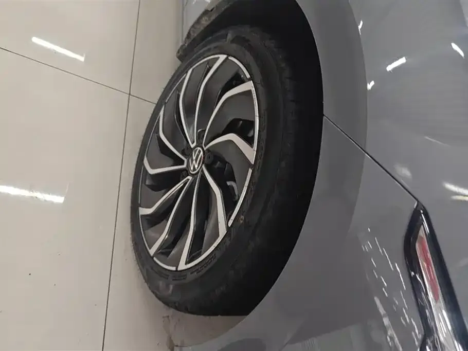 Volkswagen Golf 2022 из CN, фото 4