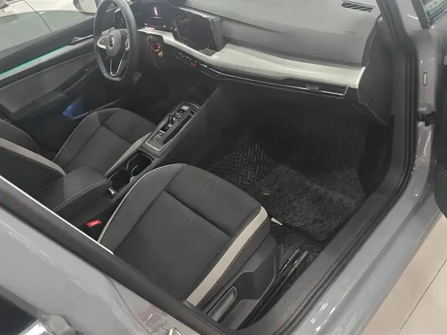 Volkswagen Golf 2022 из CN, фото 6