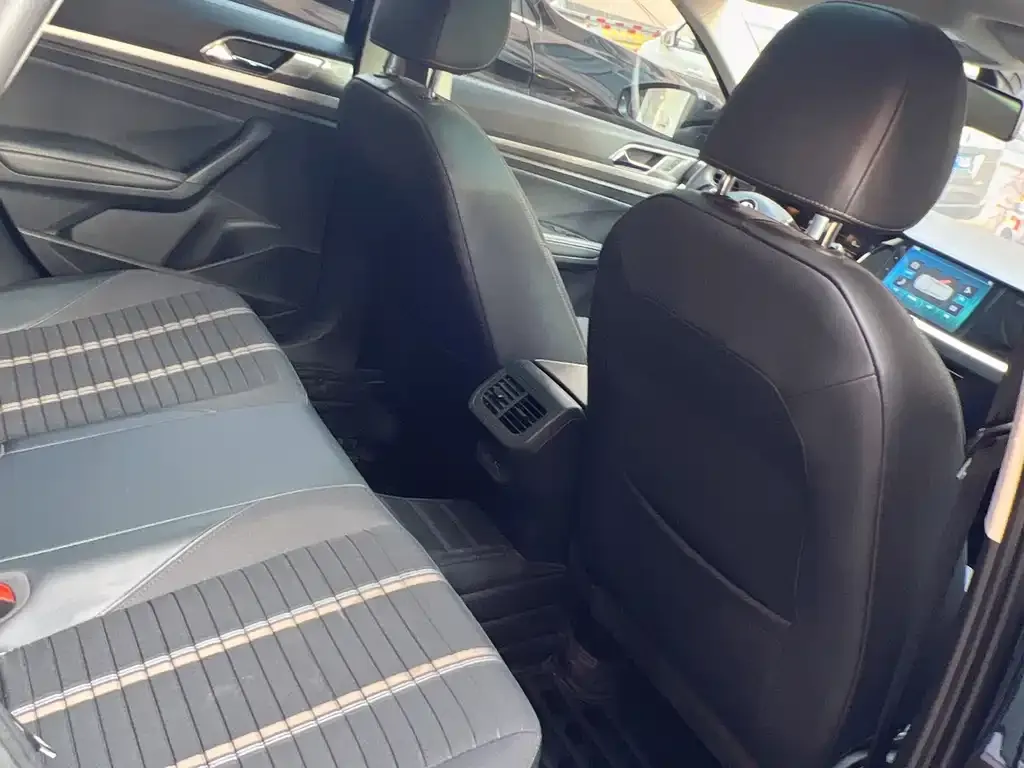 Volkswagen Lavida 2022 из CN, фото 2