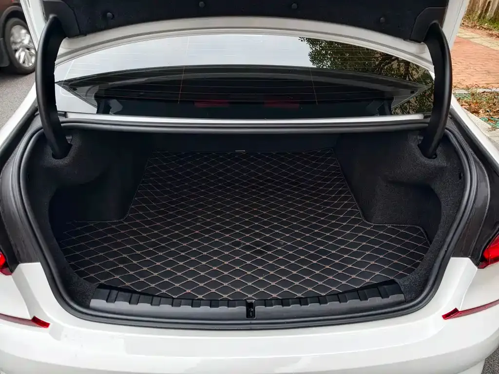 BMW 3 Series 2022 из CN, фото 3
