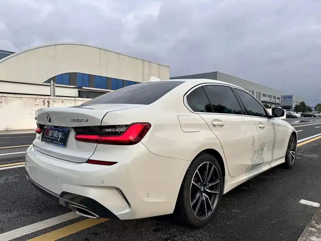 BMW 3 Series 2021 из CN, фото 7