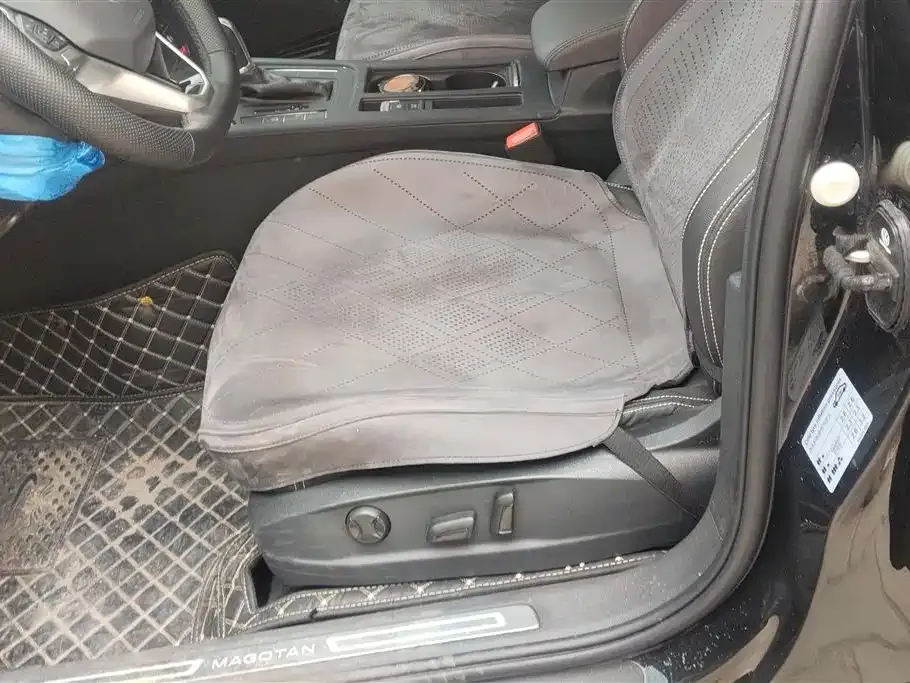 Volkswagen Magotan 2022 из CN, фото 8
