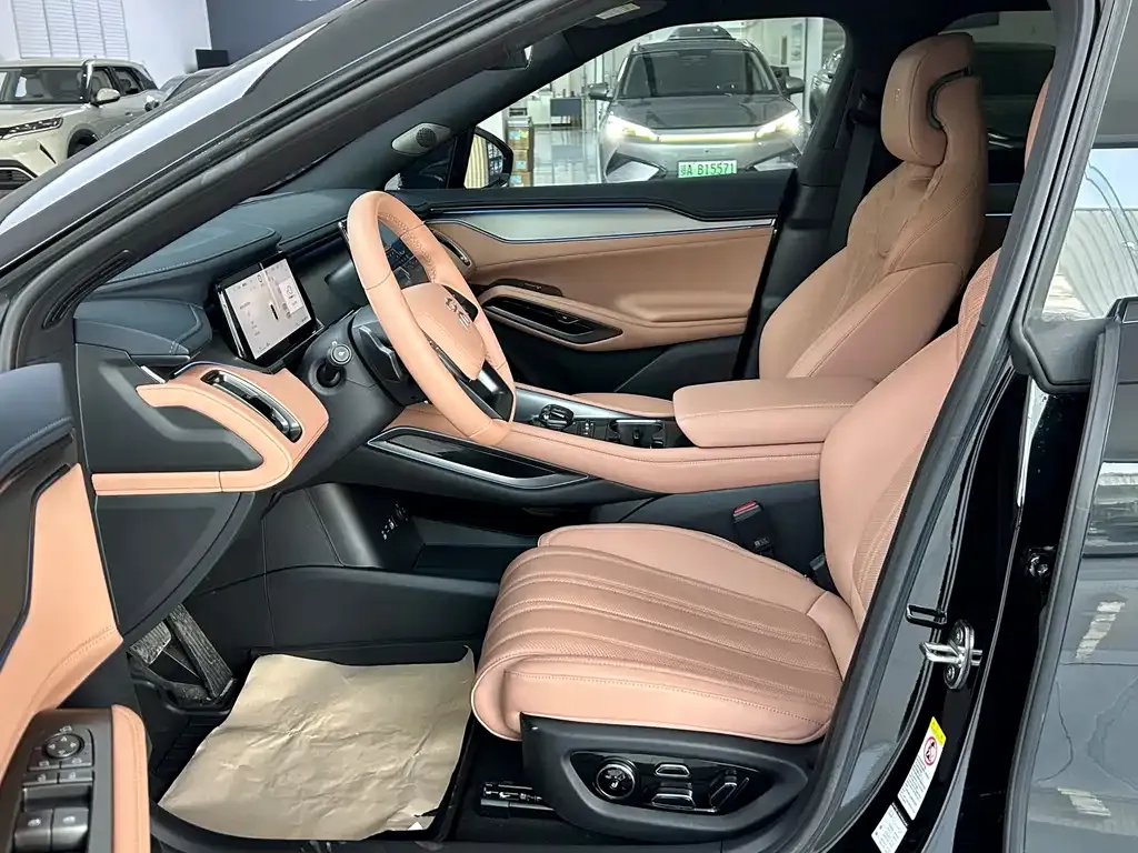 BYD L EV 2025 из CN, фото 8