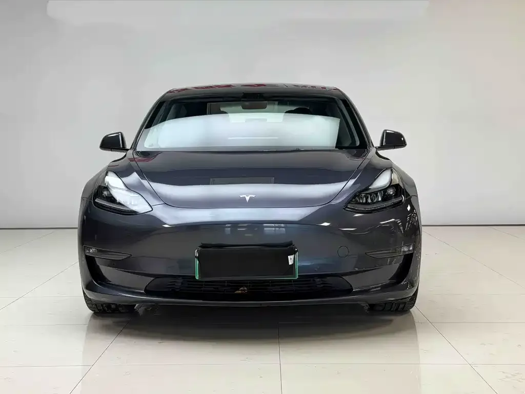 Tesla Model 3 — фото 4