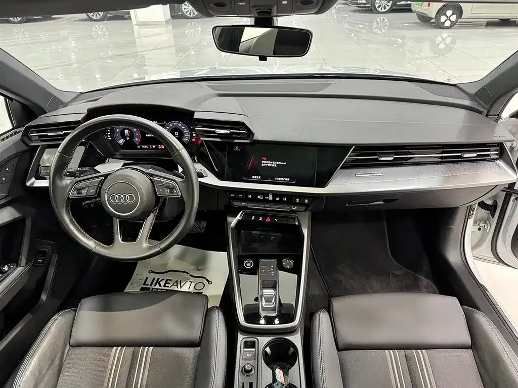 Audi A3 2023 из CN, фото 10