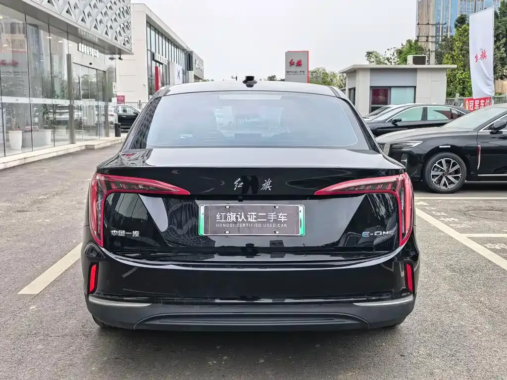 Hongqi E-QM5 — фото 3