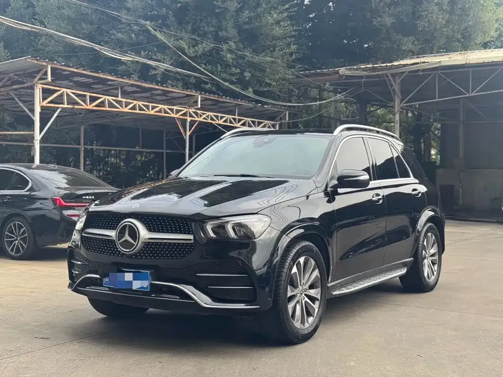 Mercedes-Benz GLE — фото 1