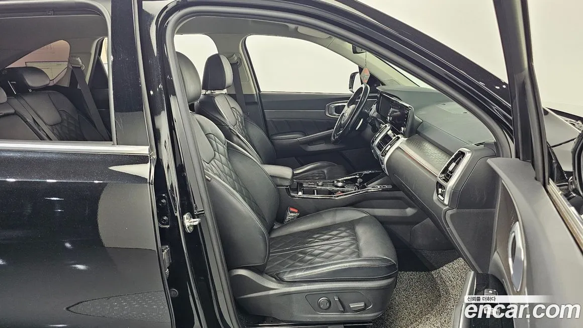 Kia Sorento — фото 9
