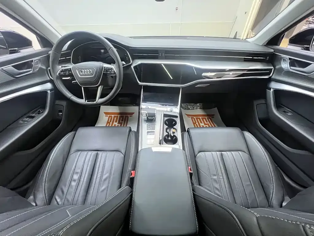 Audi A6L 2023 из CN, фото 3